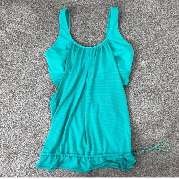 lululemon athletica Tops - LUULEMON ATHLETICA BLUE TOP